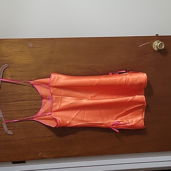 NWOT Kathryn polyester sleepwear orange - Picture 5 of 5
